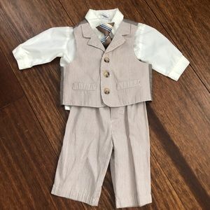 🎉HP🎉 Baby seersucker suit 3-6 mo